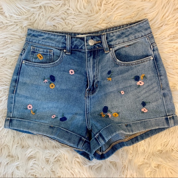 pacsun embroidered shorts
